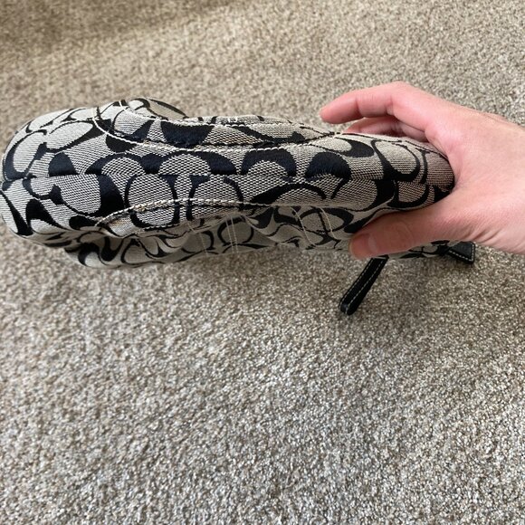 Coach Signature Shoulder Bag - Picture 4 of 11